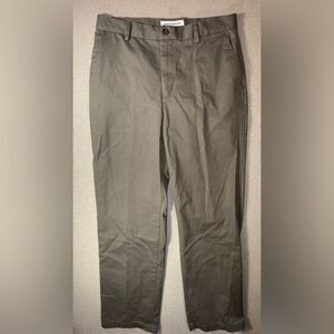 Amazon Essentials size 34w x 32l Men's Khaki Chinos pants